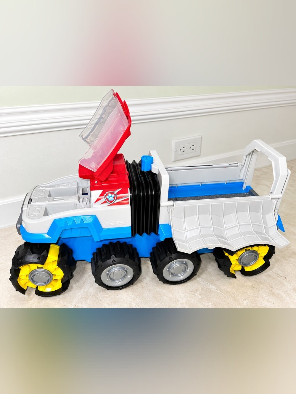 Paw Patrol Rescue Hauler Truck Vehicle with Motor - Push And It Moves